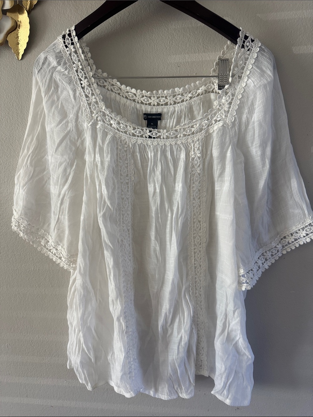 new directions White Lace-Trim Peasant Tunic Top
